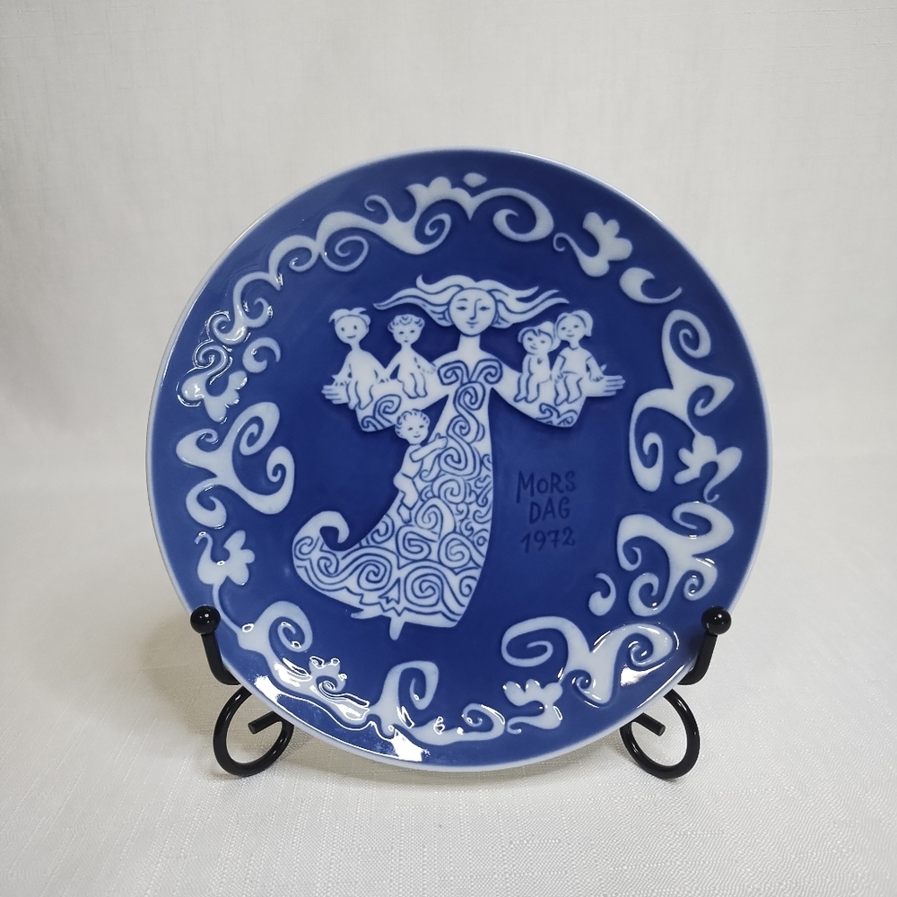 Vintage Royal Copenhagen Blue White Decorative Mother's Day Mors Dag 1972 Plate